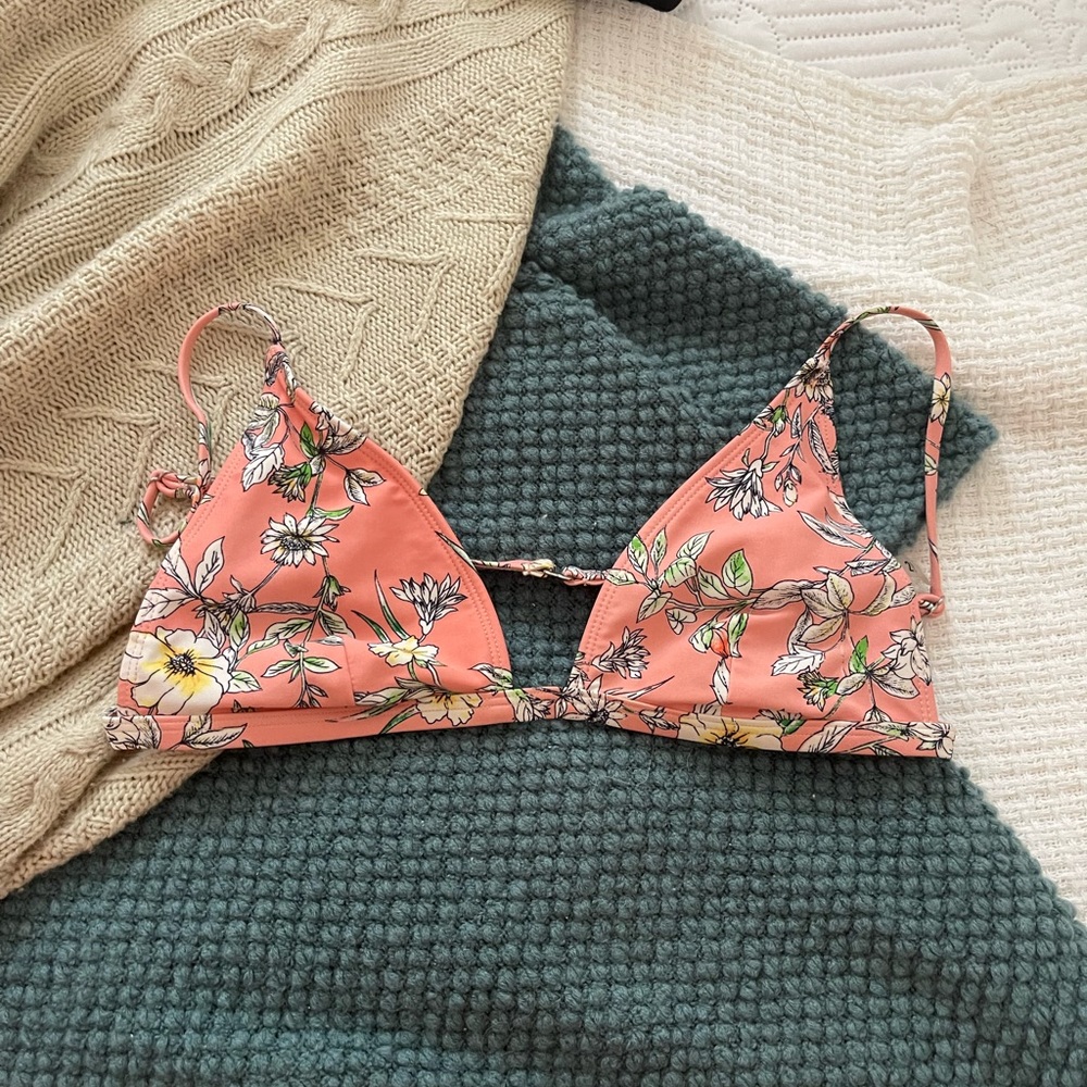 Bikini top
